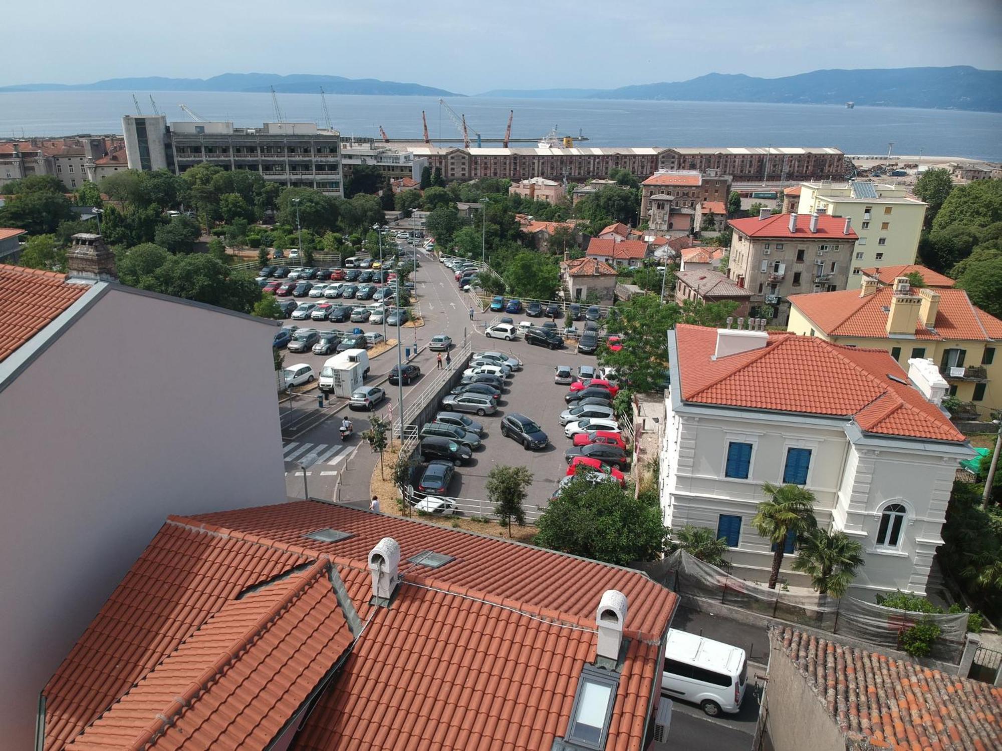 Agostini - Contactless Apartments Vukovarska Rijeka Exterior foto